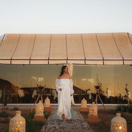 Готель Royal Luxury Camp Мерзуга Екстер'єр фото