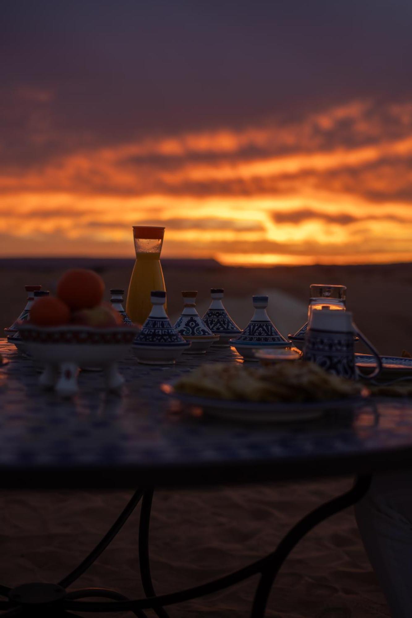 Готель Royal Luxury Camp Мерзуга Екстер'єр фото