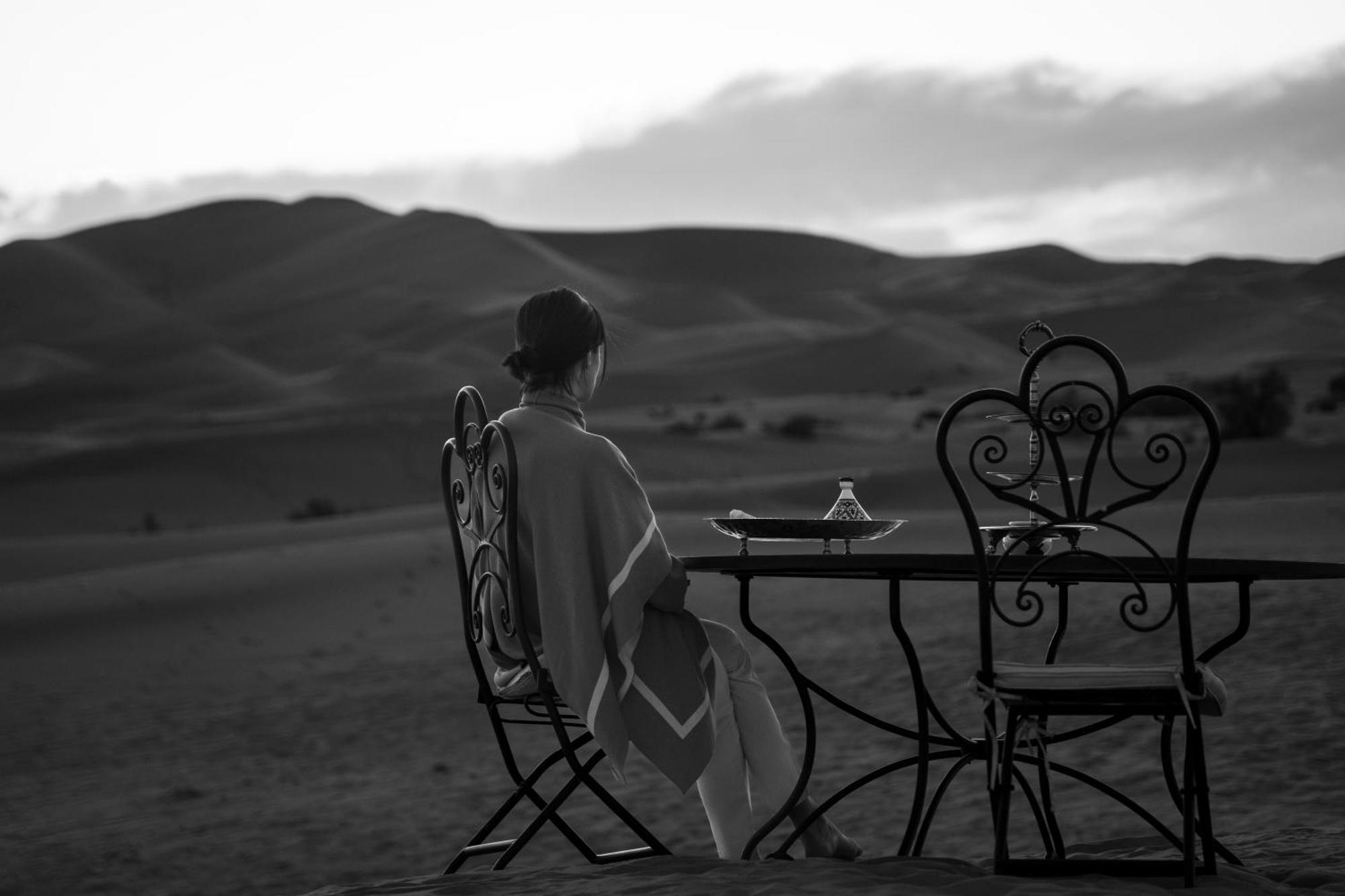 Готель Royal Luxury Camp Мерзуга Екстер'єр фото