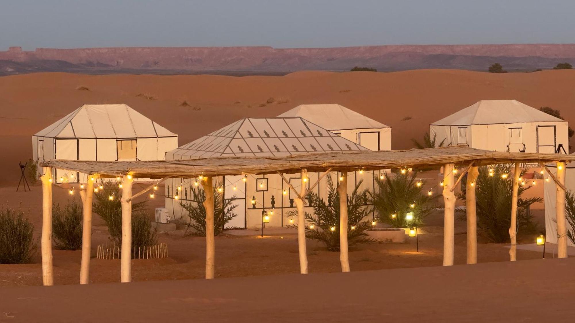 Готель Royal Luxury Camp Мерзуга Екстер'єр фото