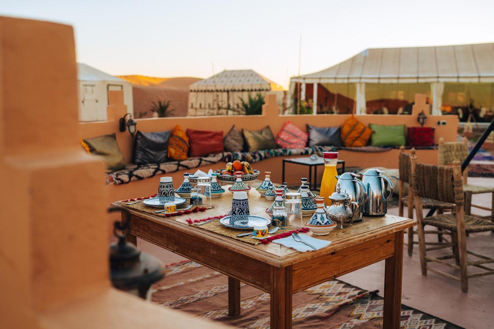 Готель Royal Luxury Camp Мерзуга Екстер'єр фото